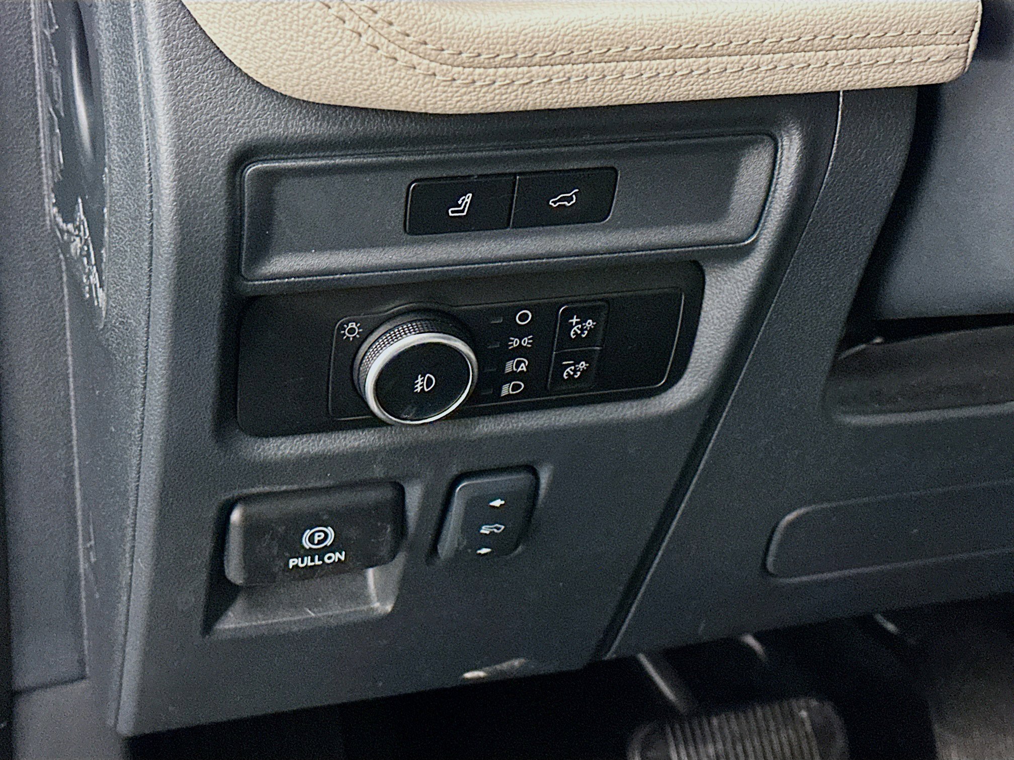 Used 2024 Ford Expedition Max Limited image 17
