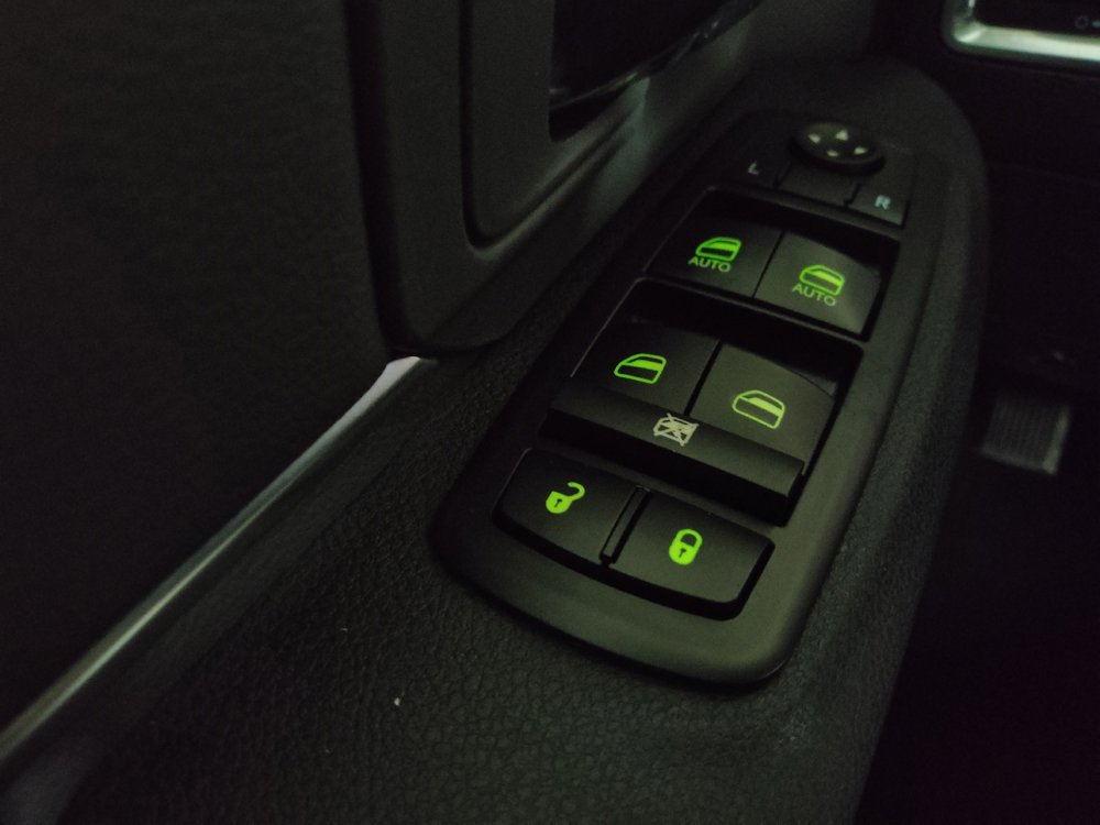 Used 2021 RAM 1500 Classic SLT RWD image 27