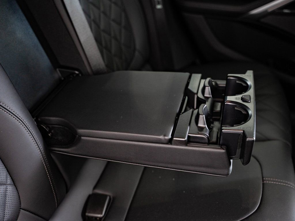 Used 2024 BMW X6 M60i image 45