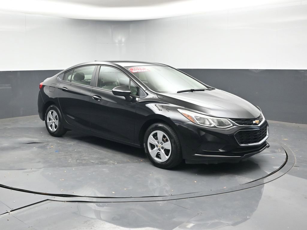 Used 2018 Chevrolet Cruze LS image 7