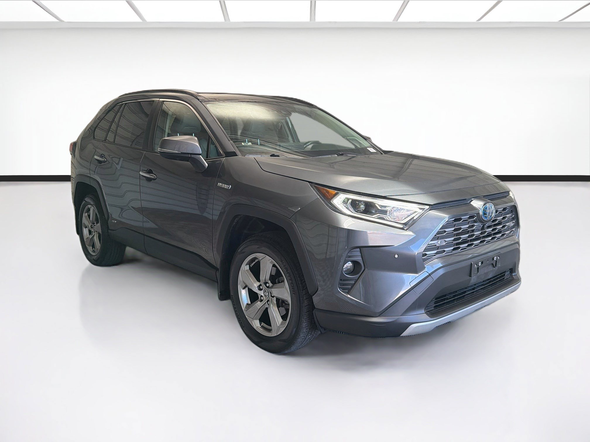 Used 2020 Toyota RAV4 Limited AWD/4WD image 3