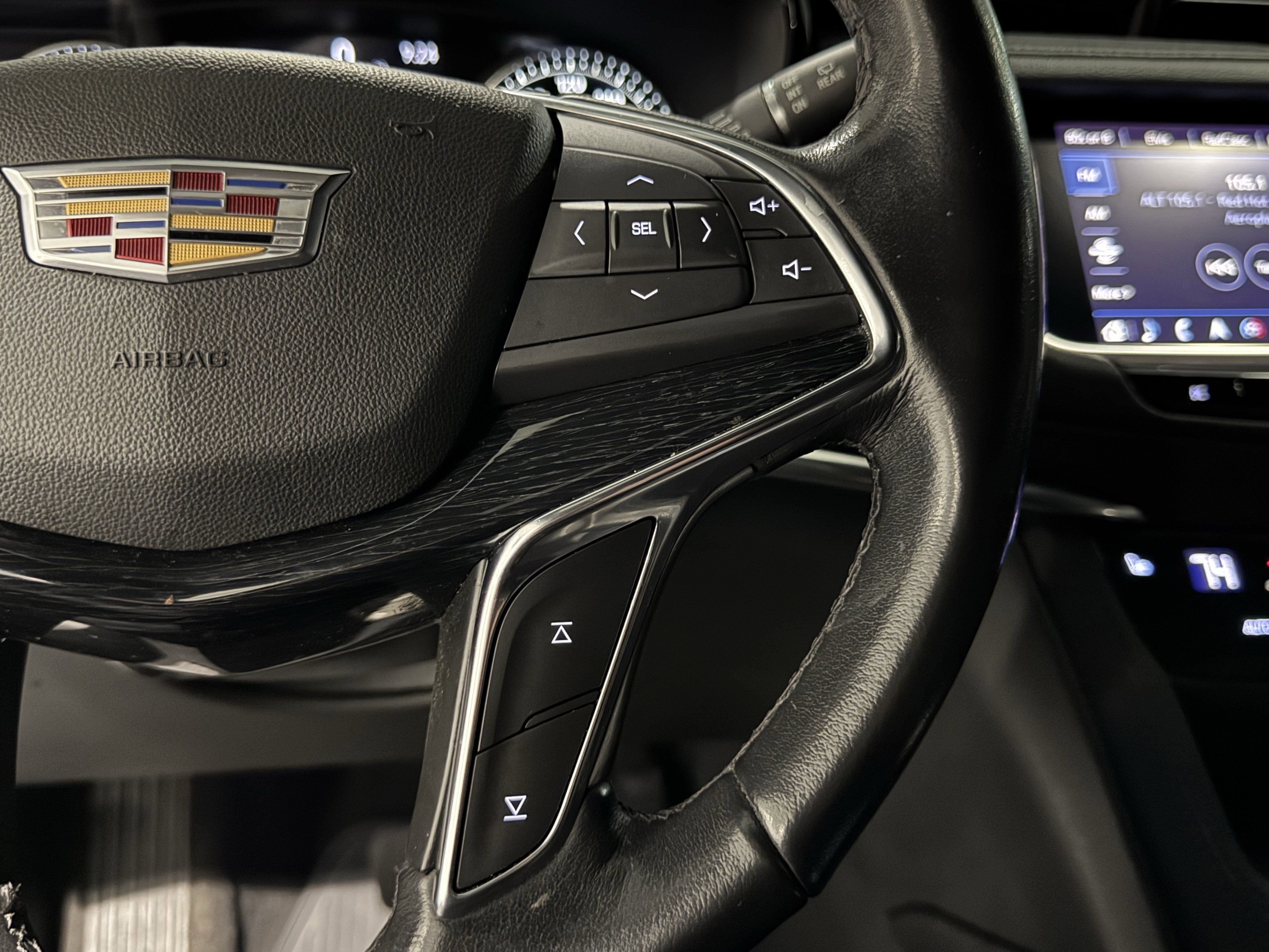 Used 2020 Cadillac XT5 Premium Luxury image 30