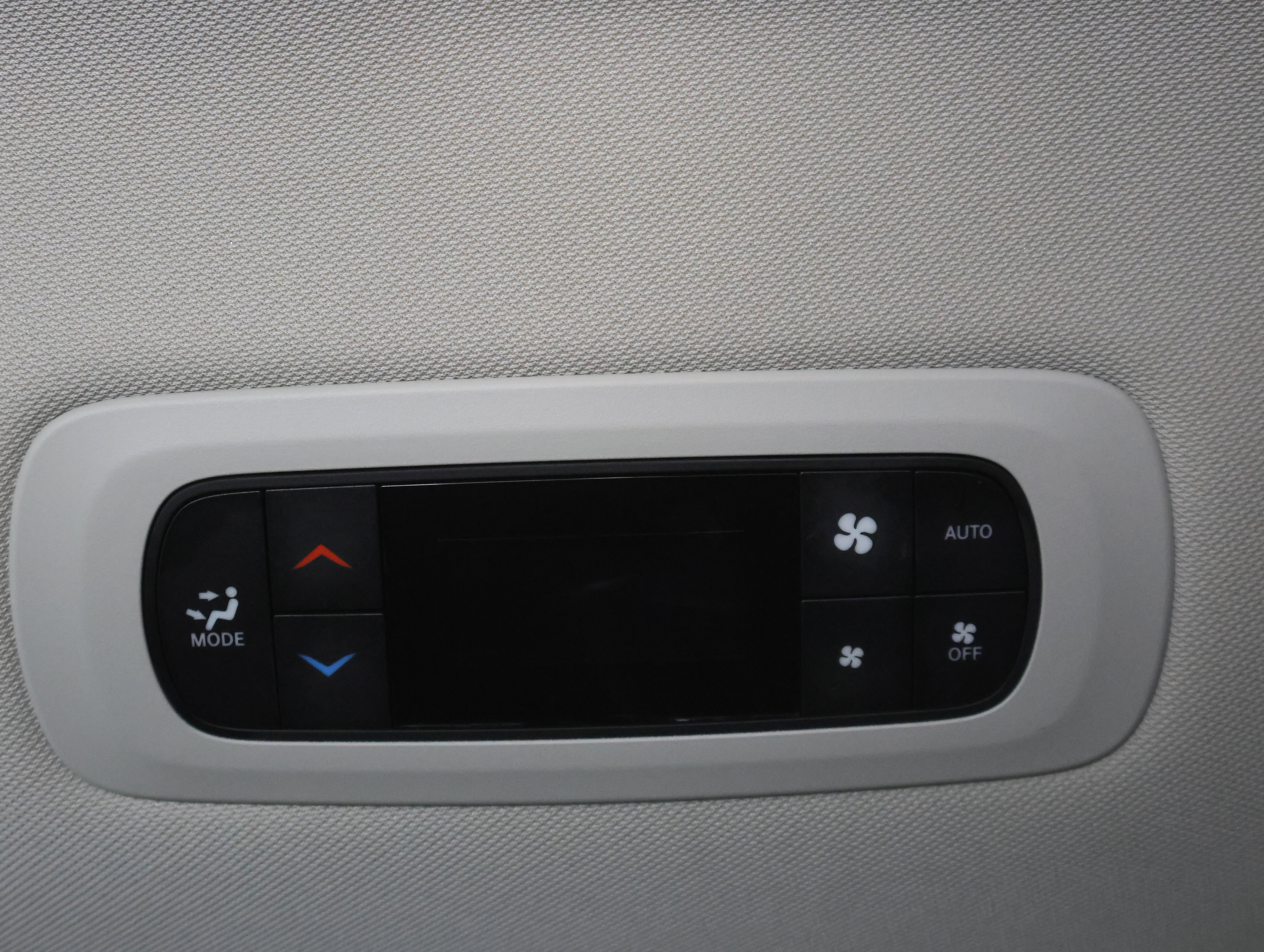 Used 2024 Chrysler Pacifica Touring-L FWD image 38