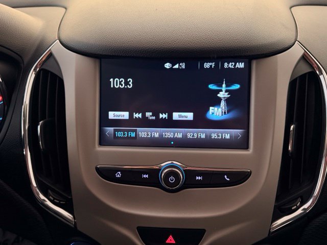 Used 2017 Chevrolet Cruze LS FWD image 27