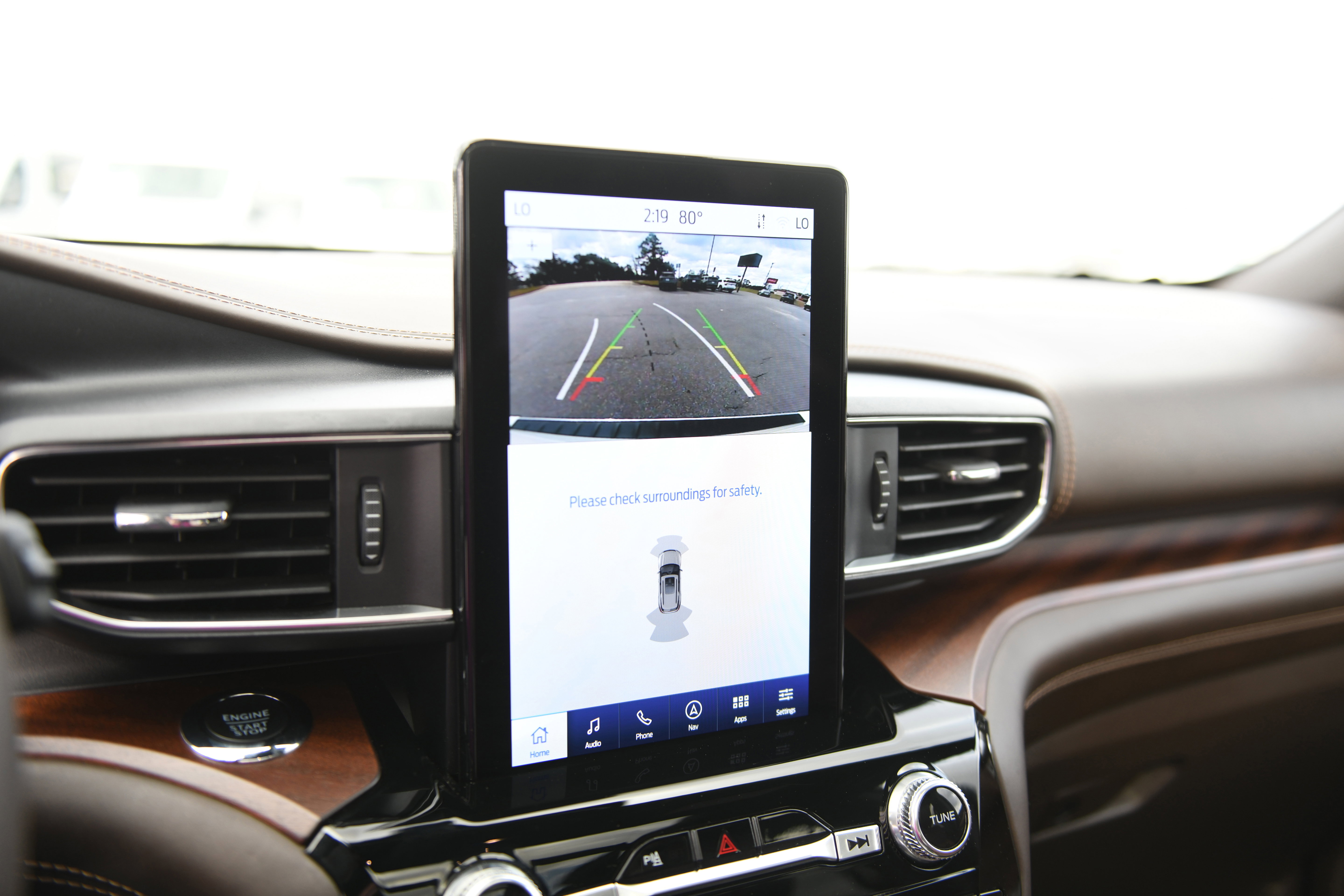 Used 2024 Ford Explorer King Ranch w/ Technology Package image 22