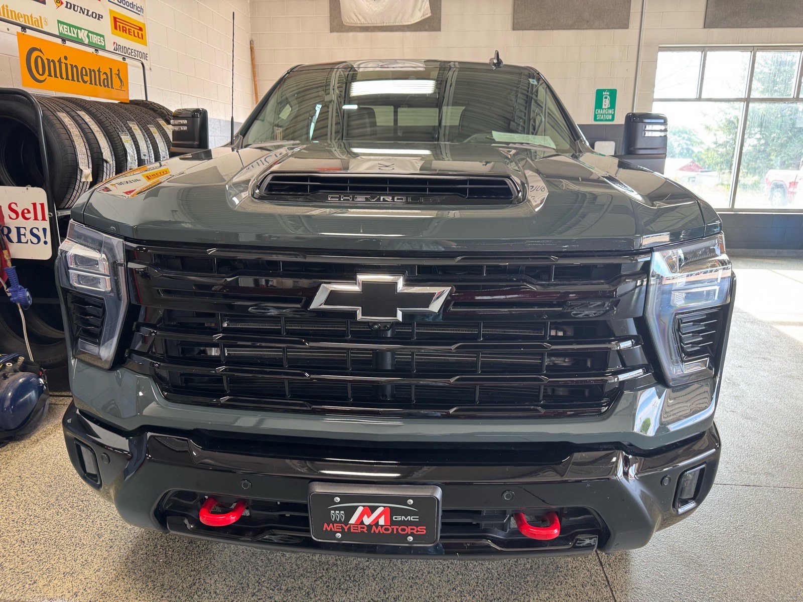 Used 2026 Chevrolet Silverado 2500 LT w/ Trail Boss Package AWD/4WD image 2