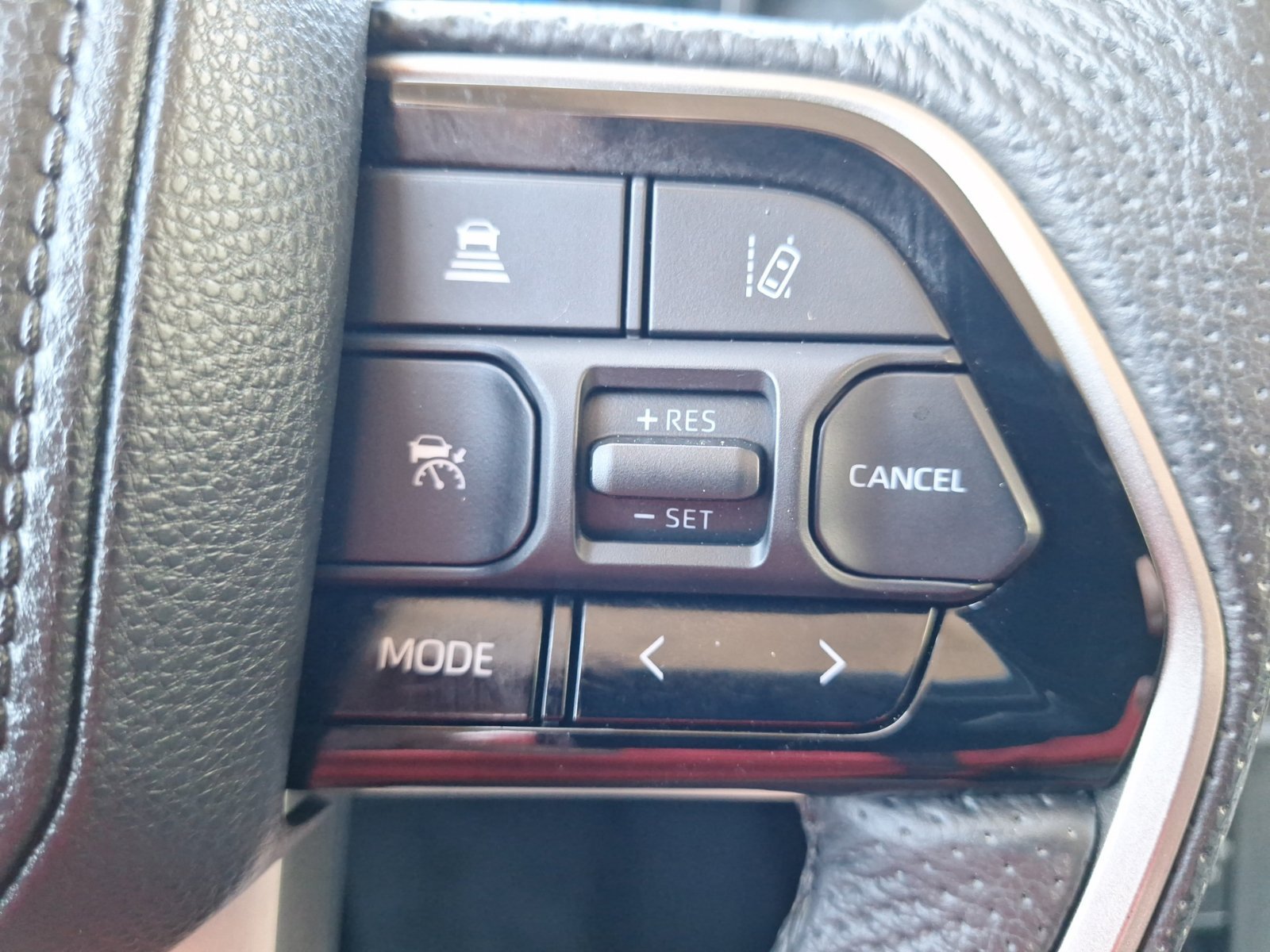 Used 2024 Toyota Tundra Limited w/ Power Package AWD/4WD image 22