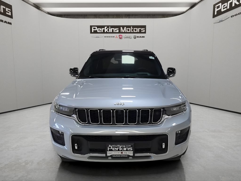 Used 2024 Jeep Grand Cherokee L Overland w/ Advanced Protech Group III AWD/4WD image 9