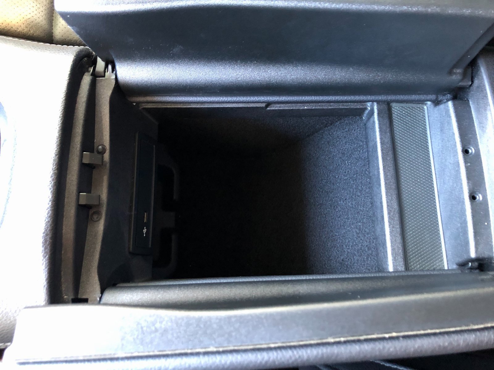 Used 2020 Mercedes-Benz GLE 350 4MATIC image 23