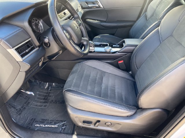 Used 2025 Mitsubishi Outlander SE AWD/4WD image 10