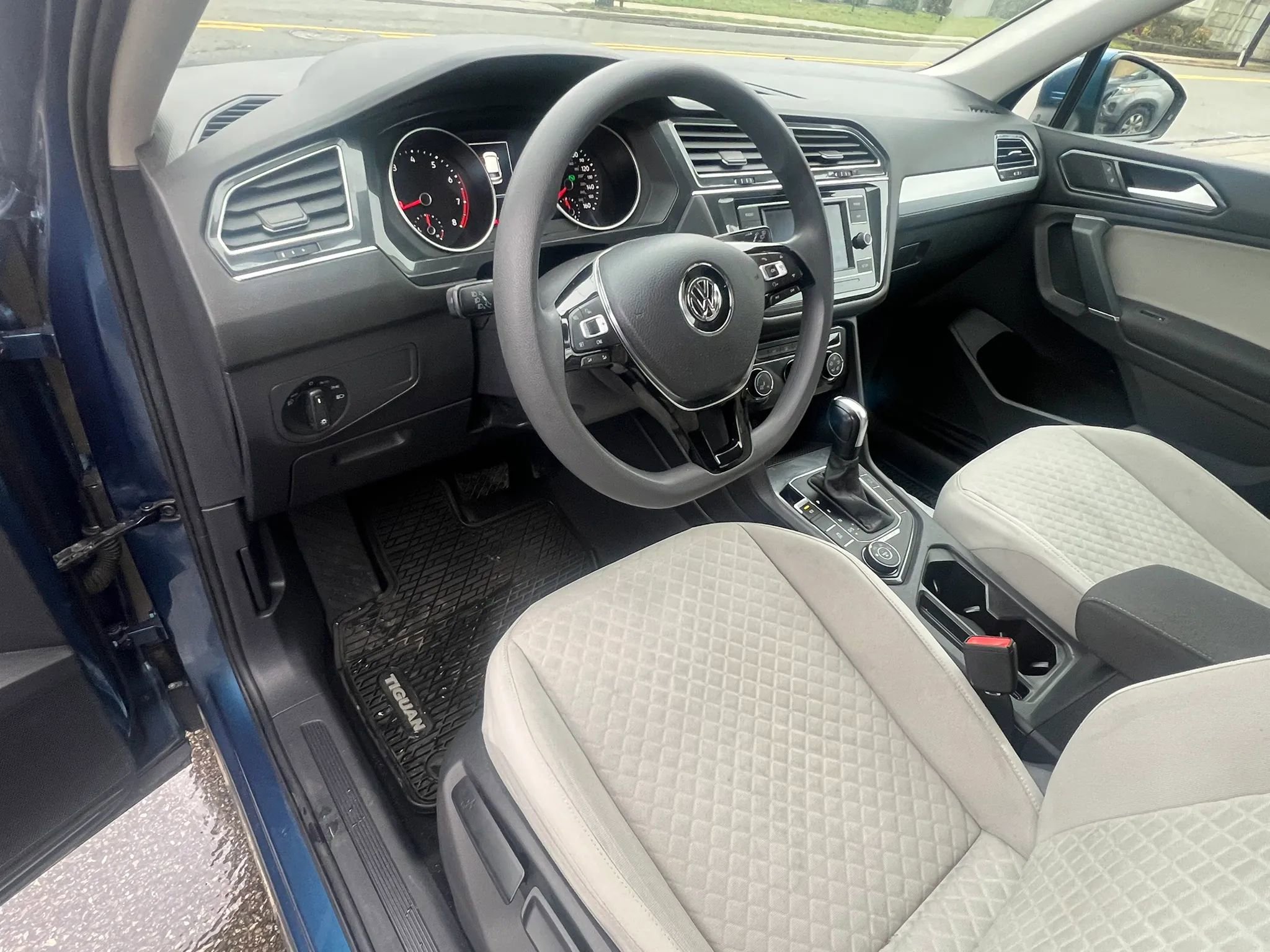 Used 2018 Volkswagen Tiguan S AWD/4WD image 23