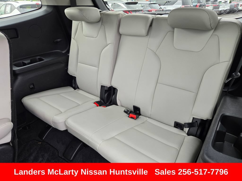 Used 2024 Kia Telluride S FWD image 14