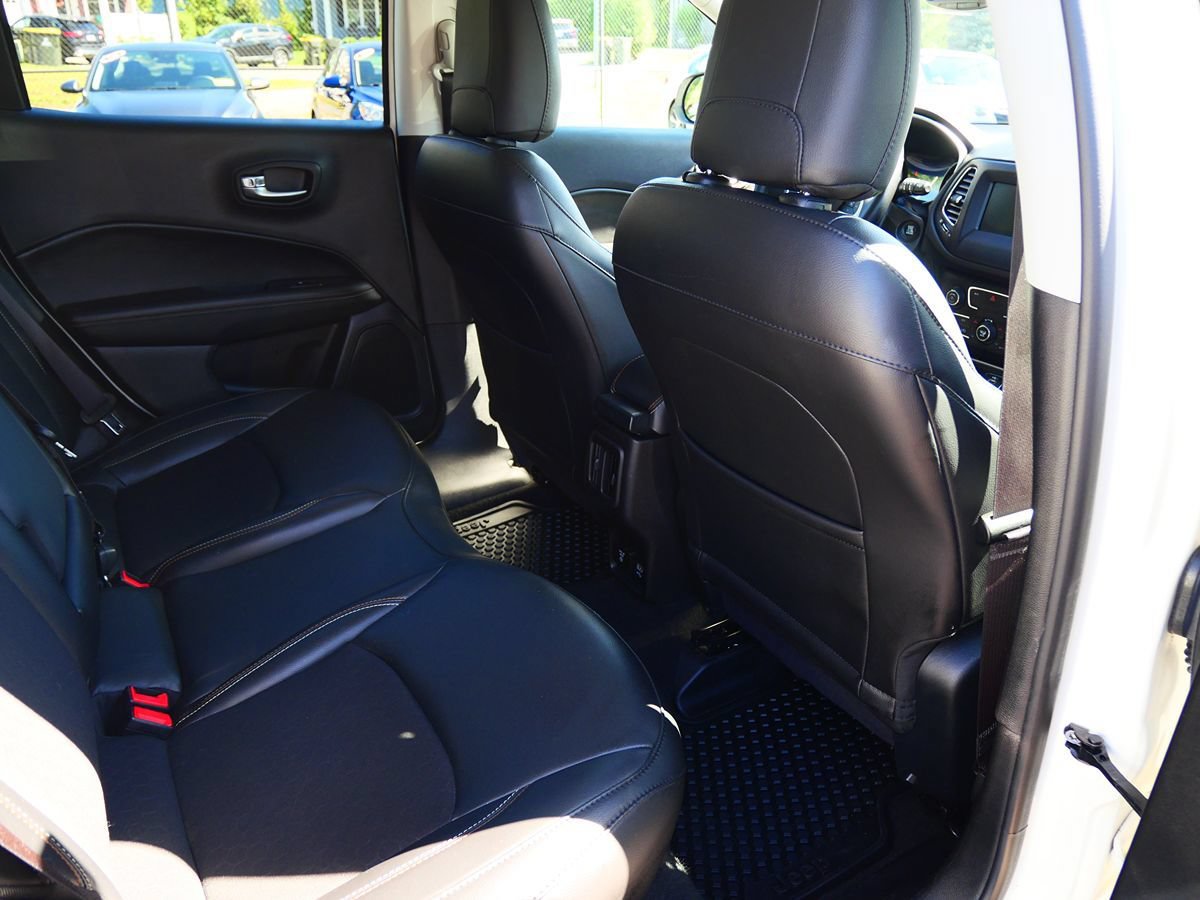 Used 2019 Jeep Compass Latitude w/ Popular Equipment Group AWD/4WD image 27