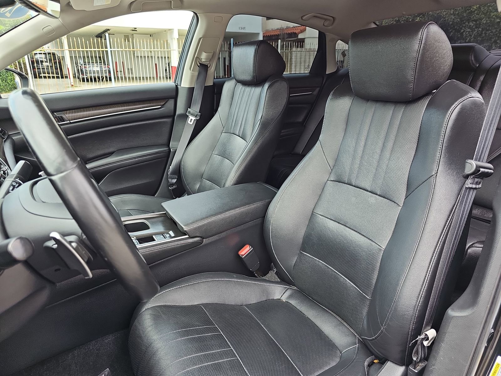 Used 2019 Honda Accord Touring image 14