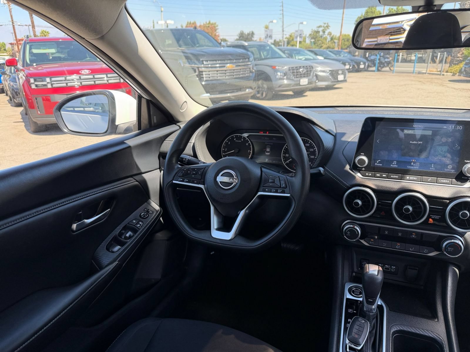 Used 2025 Nissan Sentra SV FWD image 31