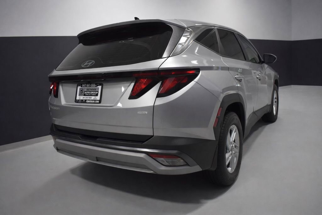 Used 2025 Hyundai Tucson SE image 8