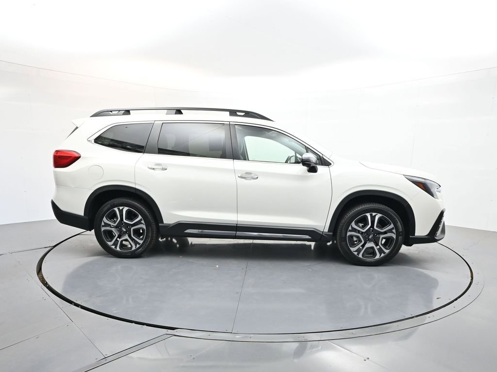 Used 2023 Subaru Ascent Touring AWD/4WD image 8