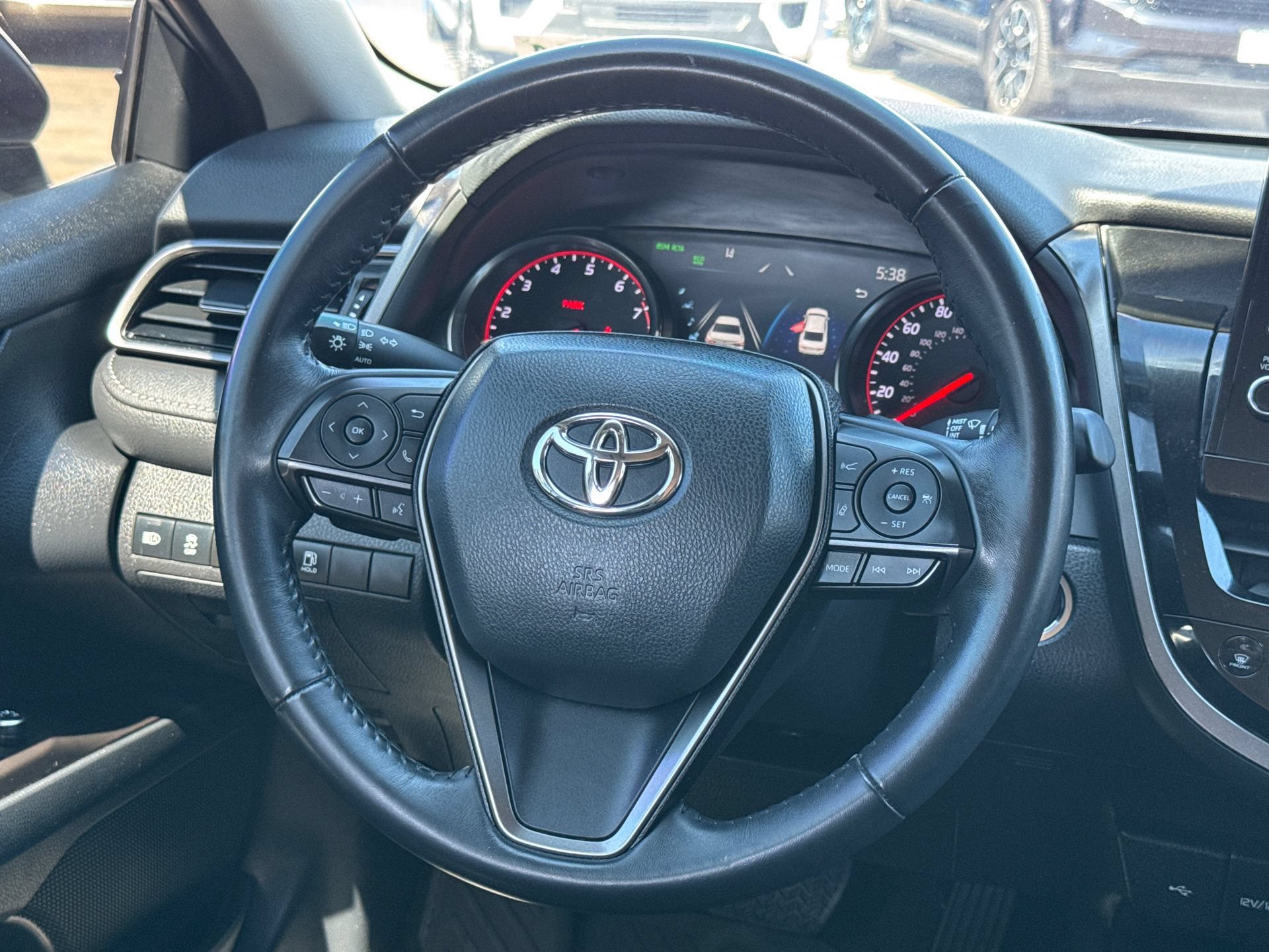 Used 2022 Toyota Camry XSE FWD image 17