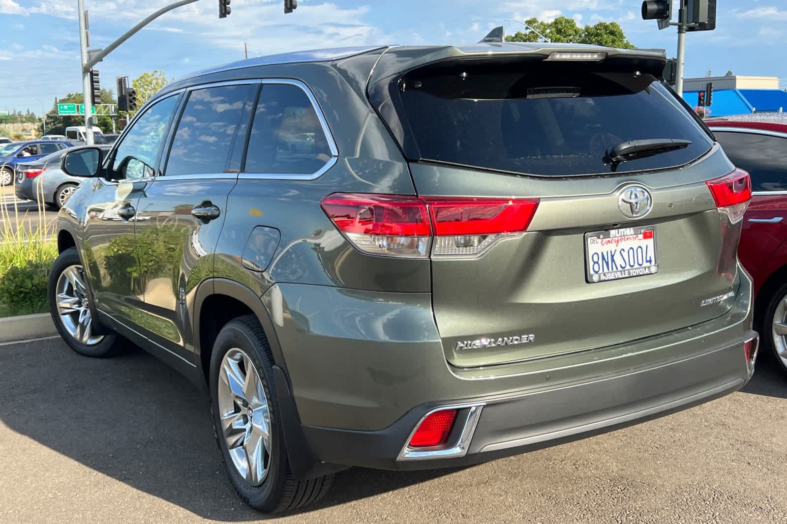 Used 2019 Toyota Highlander Limited AWD/4WD image 6