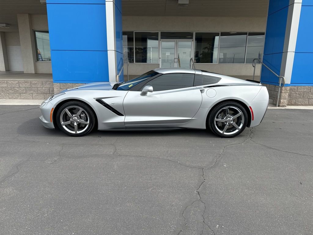 Used 2017 Chevrolet Corvette Stingray Coupe w/ 3LT Preferred Equipment Group image 11