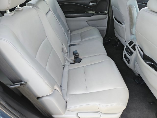 Used 2019 Honda Pilot Touring image 27