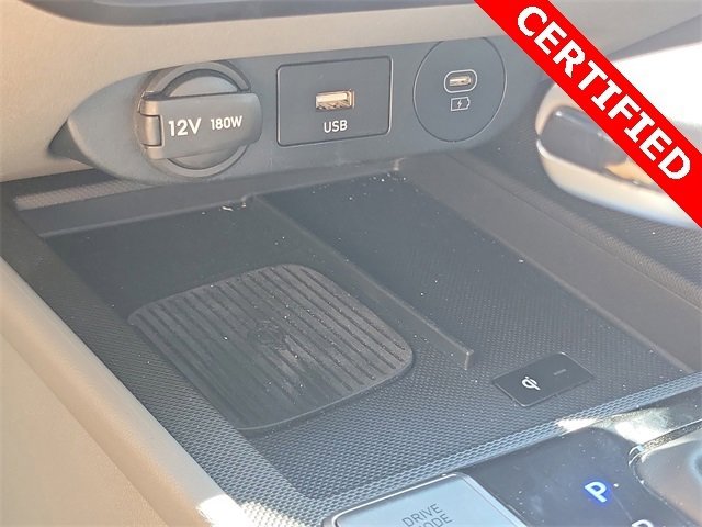 Certified 2025 Hyundai Elantra Sport image 11