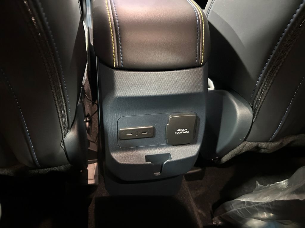 New 2025 Ford Maverick Lobo image 37