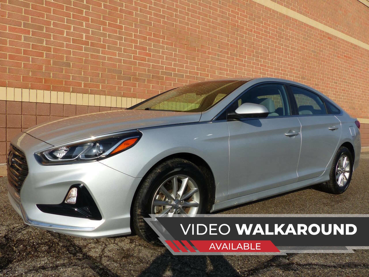 Used 2018 Hyundai Sonata SE image 1