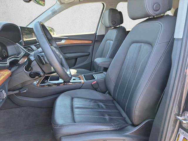 Used 2021 Audi Q5 e Premium Plus w/ Premium Plus Package AWD/4WD image 17
