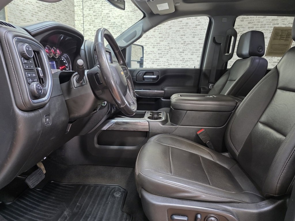 Used 2022 Chevrolet Silverado 2500 LTZ w/ LTZ Convenience Package image 28