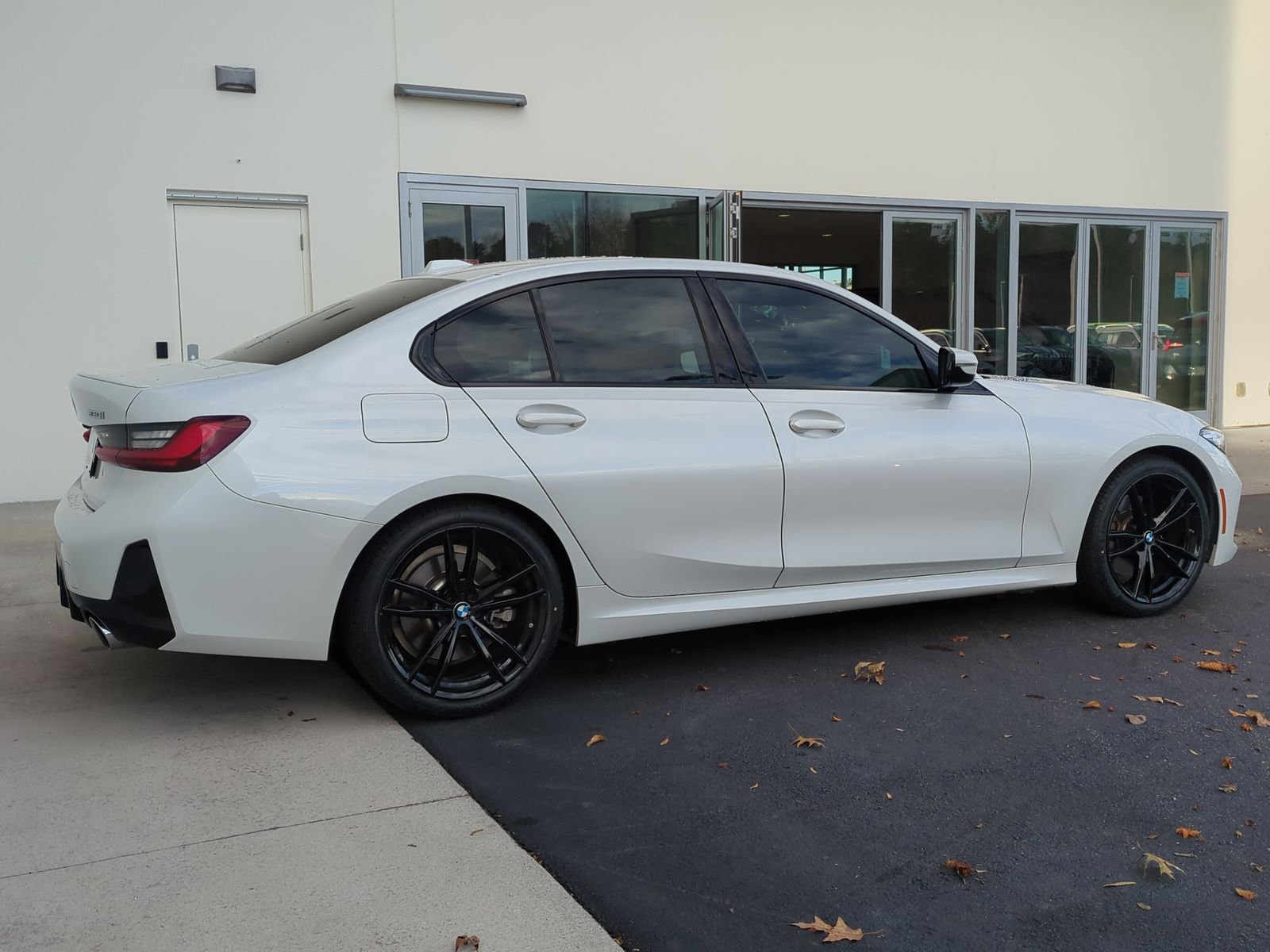 Certified 2023 BMW 330i Sedan w/ M Sport Package image 10