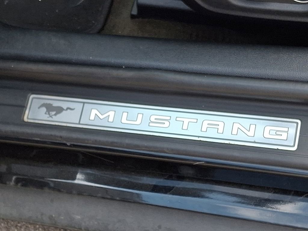 Used 2018 Ford Mustang GT Premium RWD image 32
