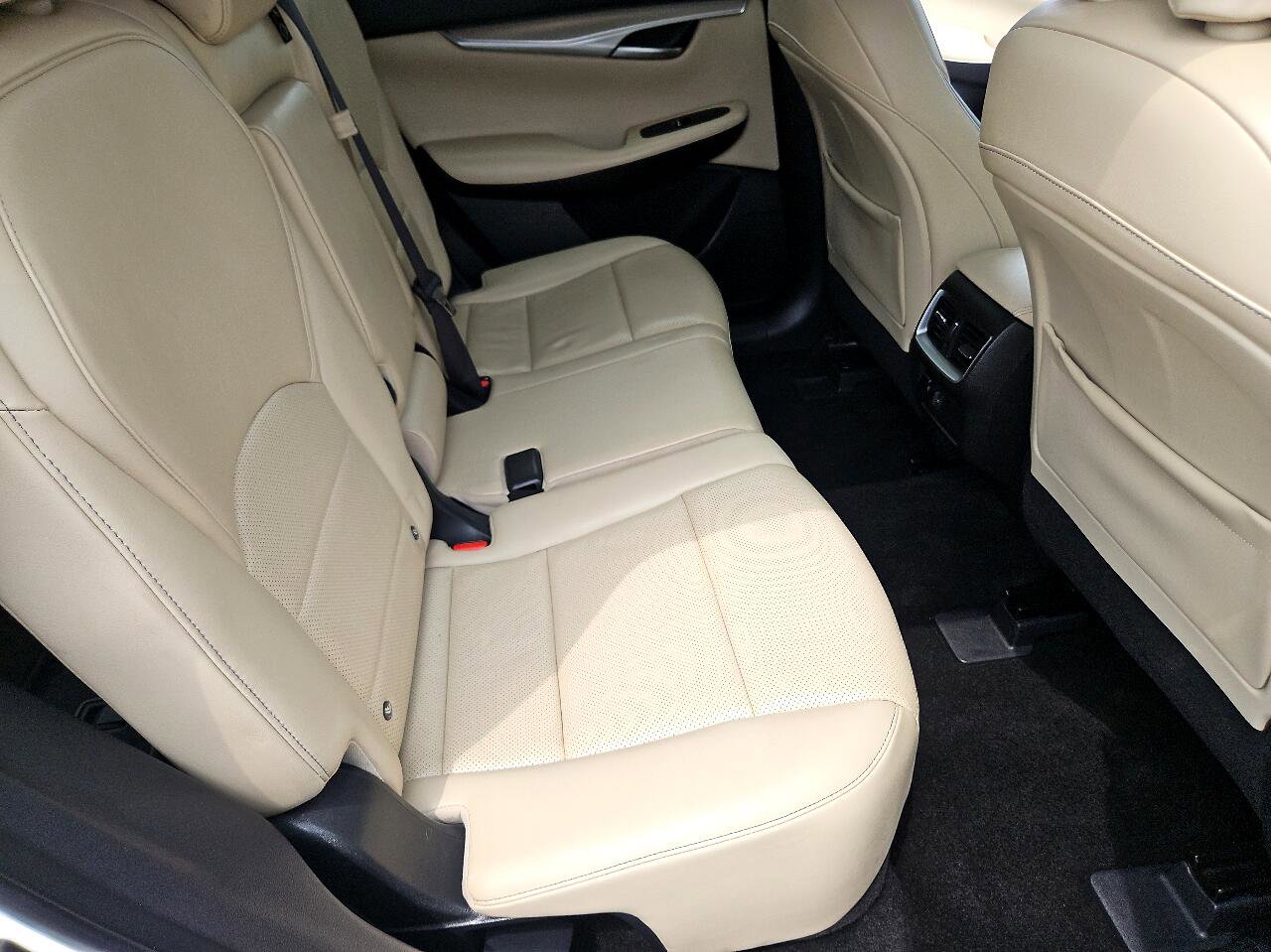 Used 2021 INFINITI QX50 Essential w/ Convenience Package image 22