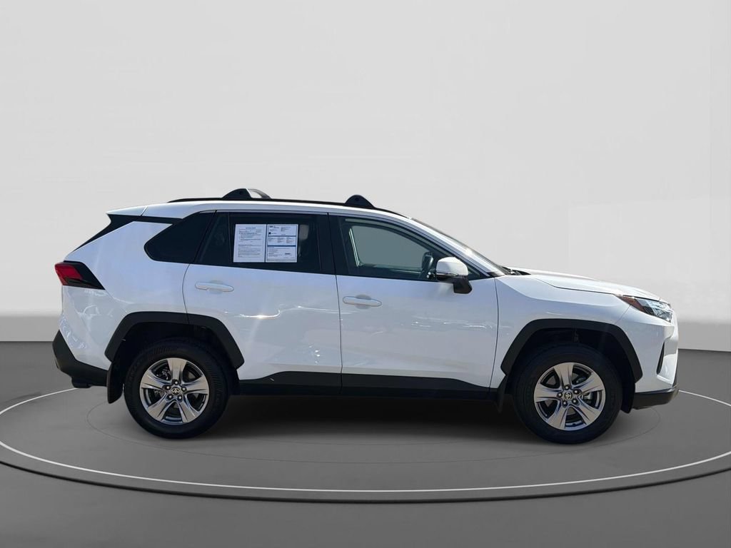 Used 2023 Toyota RAV4 XLE FWD image 4
