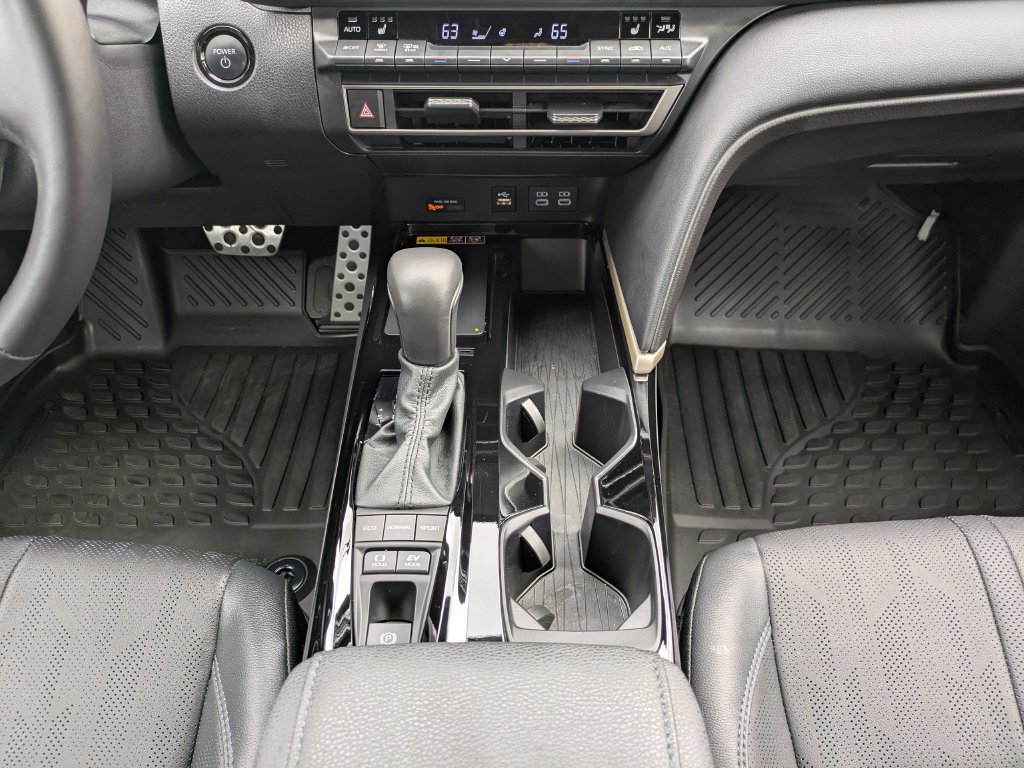 Used 2026 Toyota Camry XSE FWD image 18