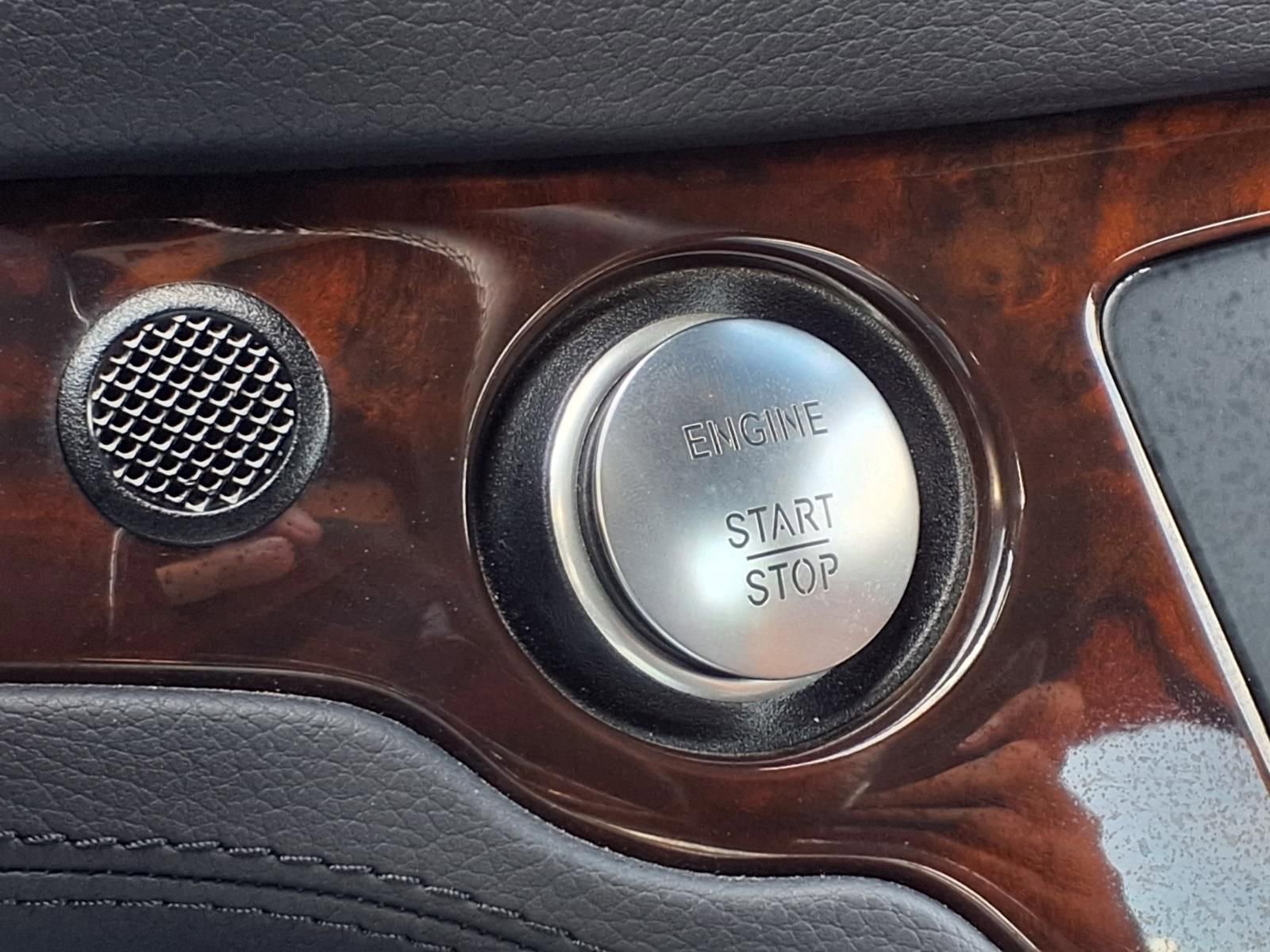 Used 2020 Mercedes-Benz SL 450 image 25