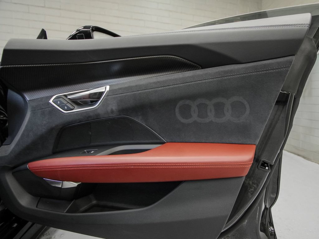 Used 2024 Audi e-tron GT Prestige AWD/4WD image 28