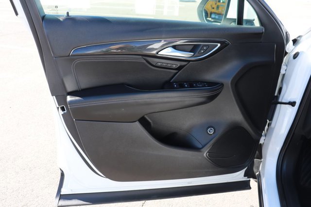 Used 2023 Buick Envision Essence image 8