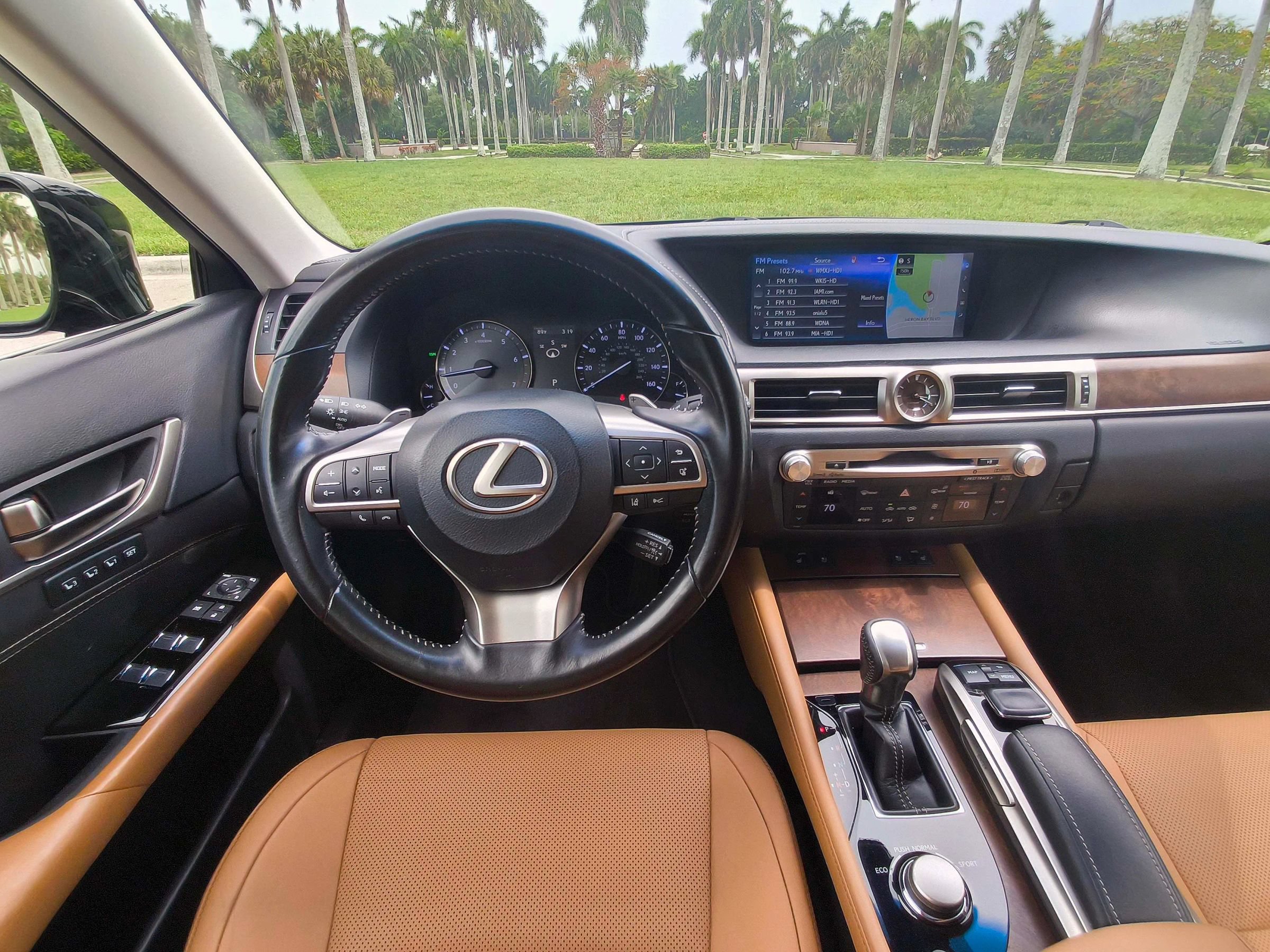 Used 2017 Lexus GS 350 w/ Preferred Accessory Package RWD image 6