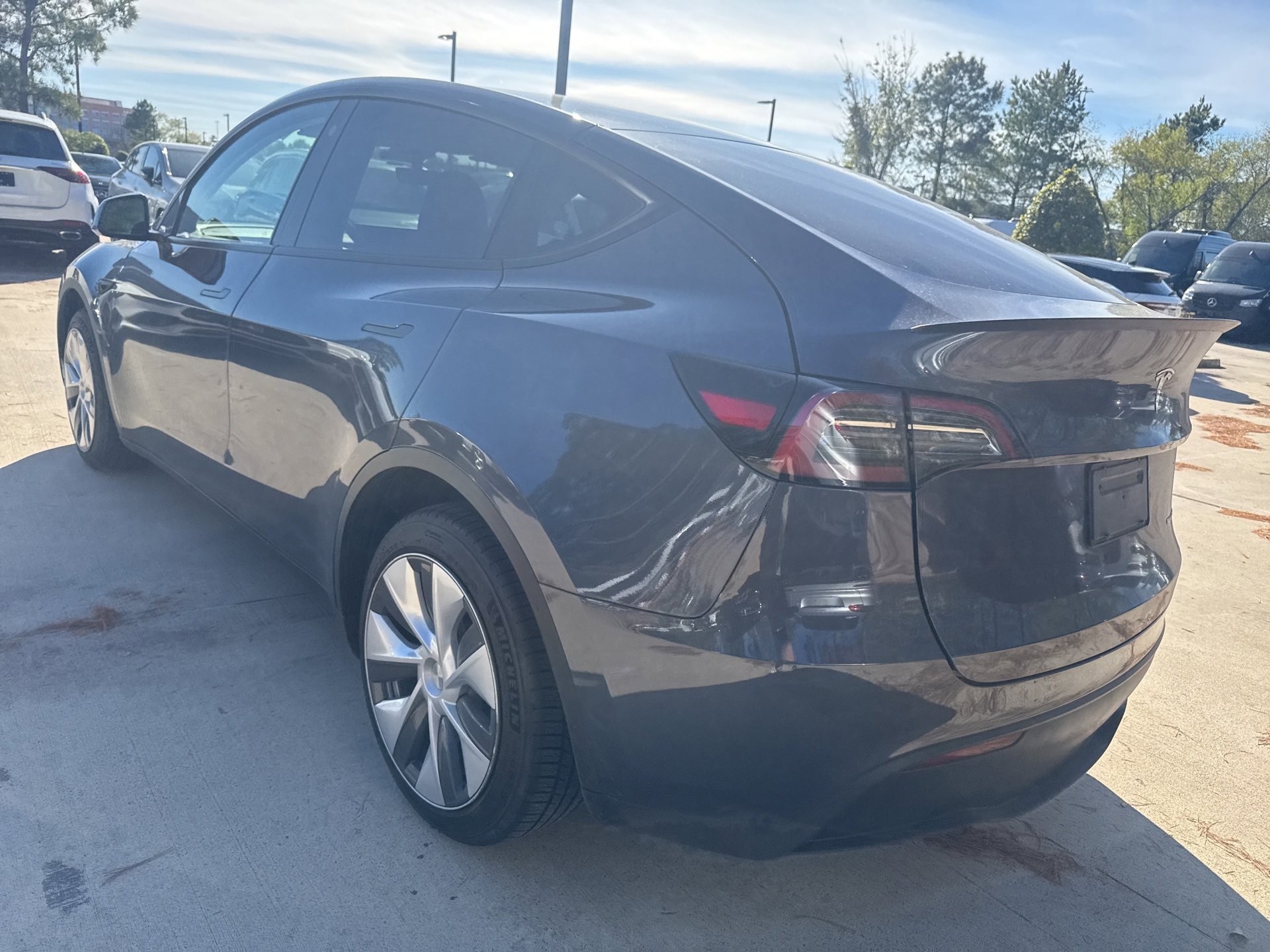 Used 2023 Tesla Model Y Long Range image 6