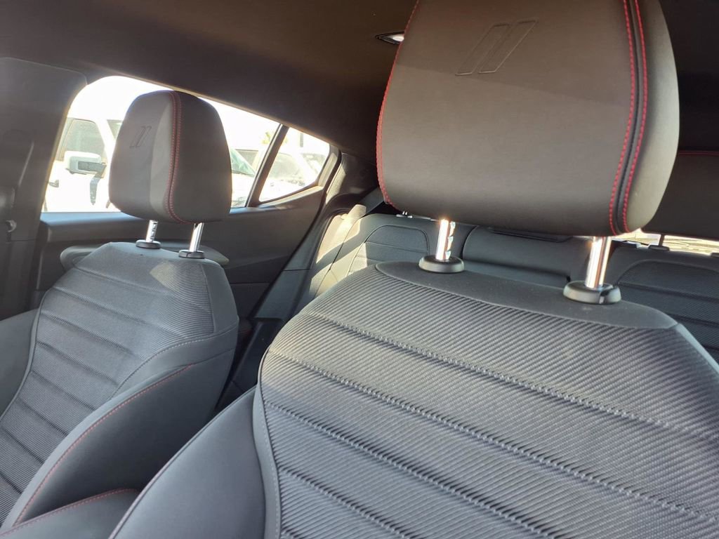 Used 2024 Dodge Hornet R/T w/ R/T Blacktop Package image 17
