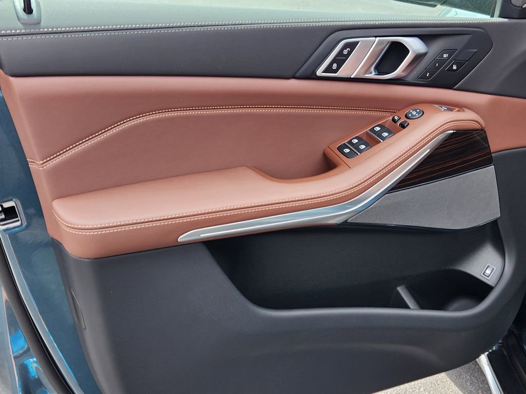 New 2026 BMW X5 xDrive50e AWD/4WD image 8