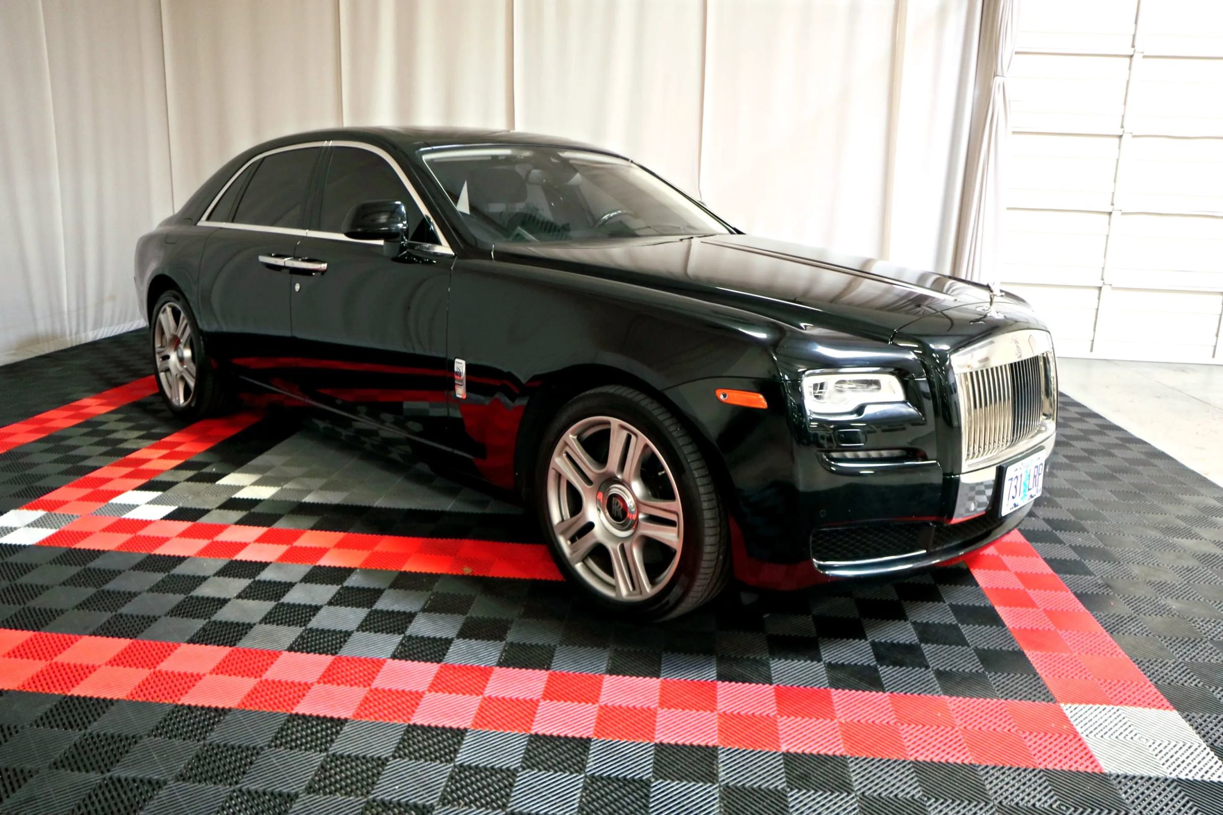 Used 2016 Rolls-Royce Ghost image 6