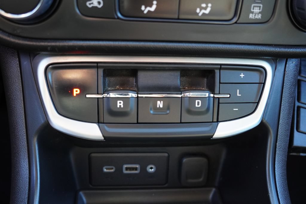 Certified 2023 GMC Terrain SLE FWD image 25