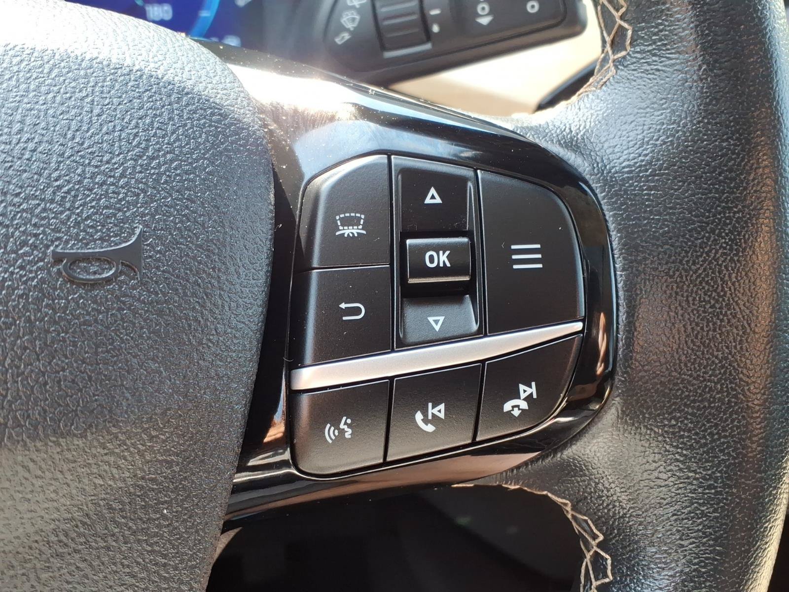Certified 2022 Ford Escape Titanium w/ Titanium Premium Package FWD image 15