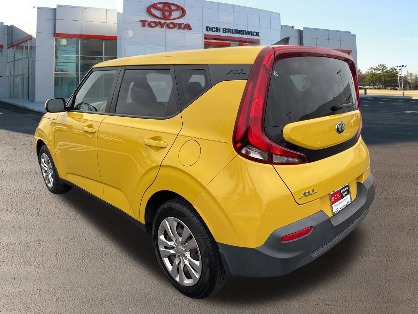 Used 2020 Kia Soul LX image 7