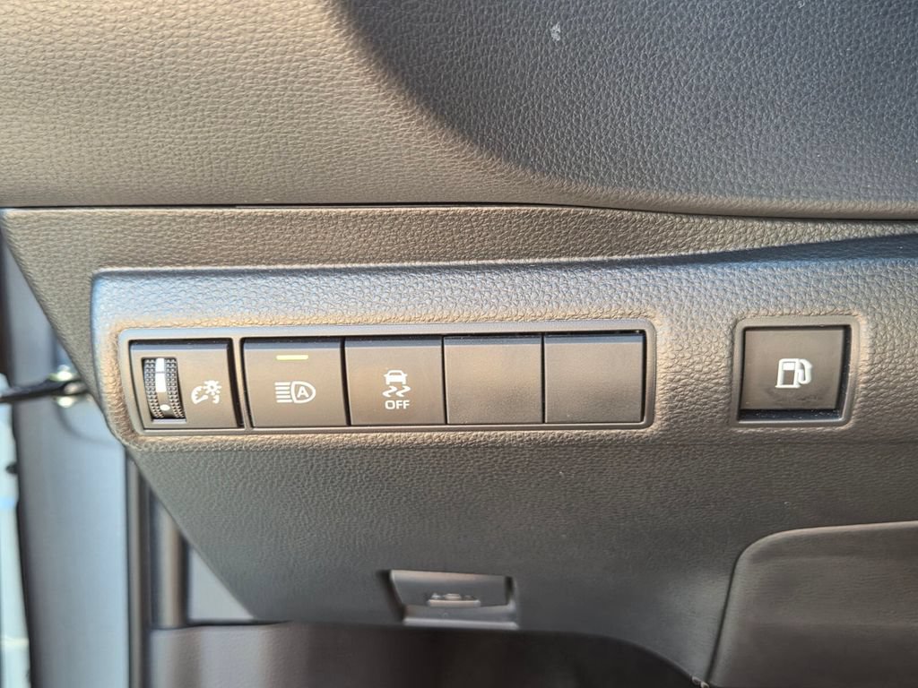 Certified 2026 Toyota Corolla SE FWD image 24