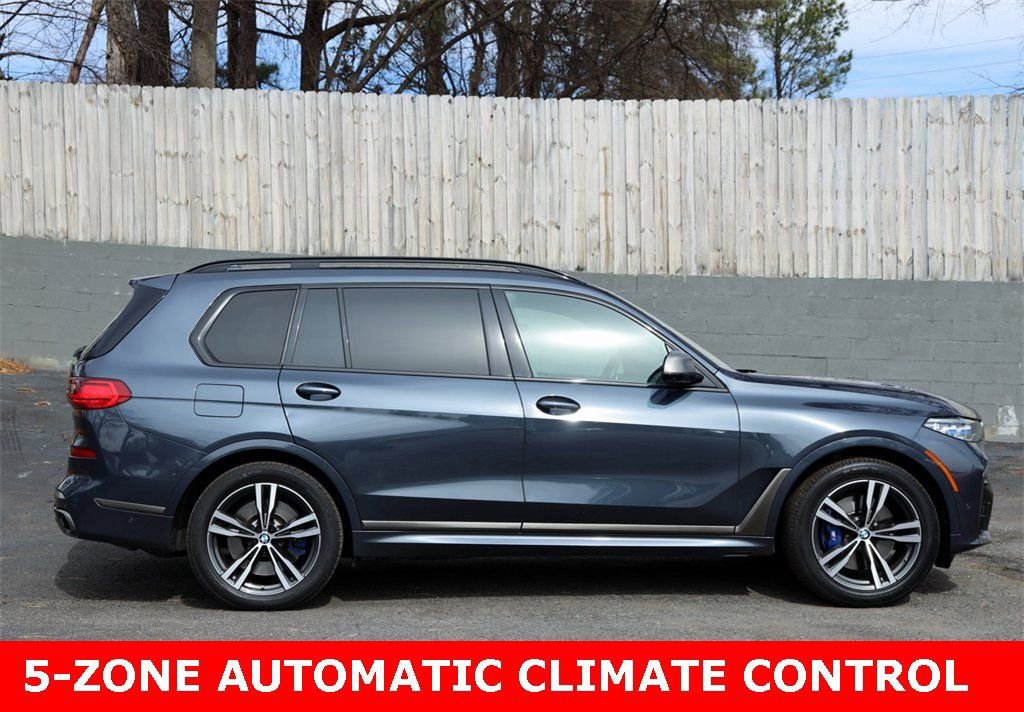 Used 2022 BMW X7 M50i w/ Cold Weather Package image 4