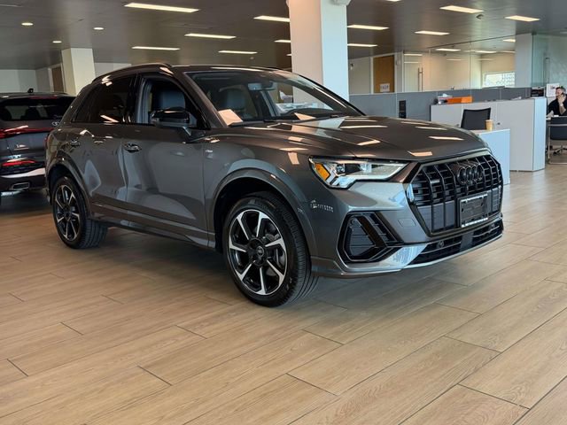 Certified 2025 Audi Q3 2.0T Premium Plus w/ Premium Plus Package image 4