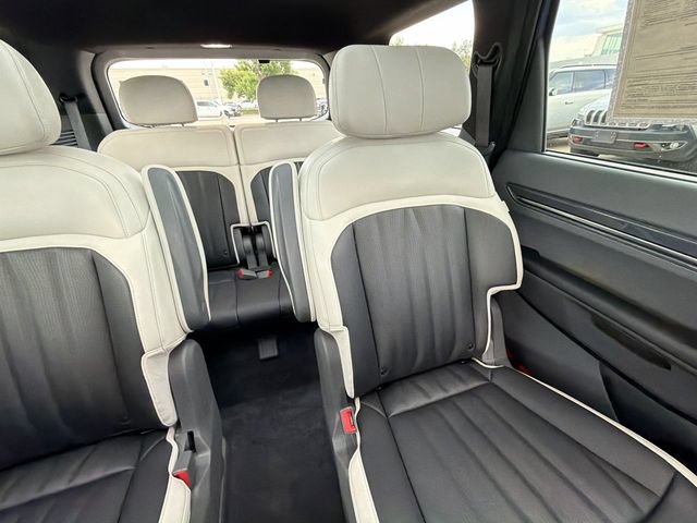 Certified 2024 Kia EV9 GT-Line AWD/4WD image 18